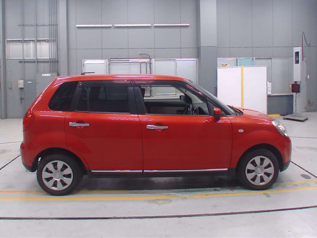 MAZDA VERISA