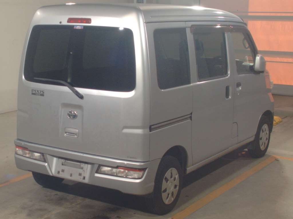 TOYOTA PIXIS VAN