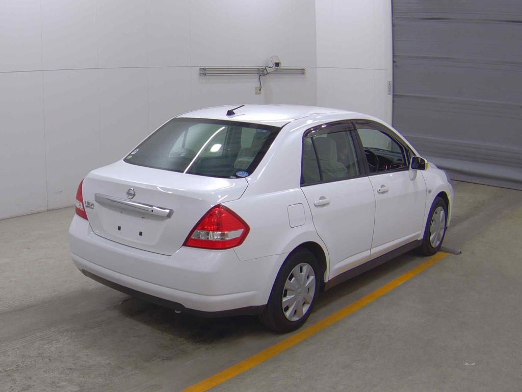 NISSAN TIIDA LATIO
