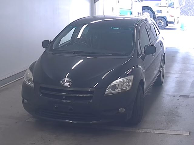 TOYOTA MARK X ZIO