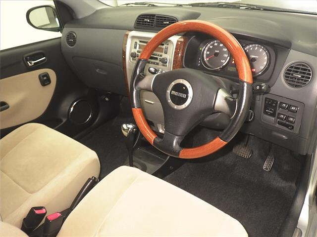 DAIHATSU MIRA AVY