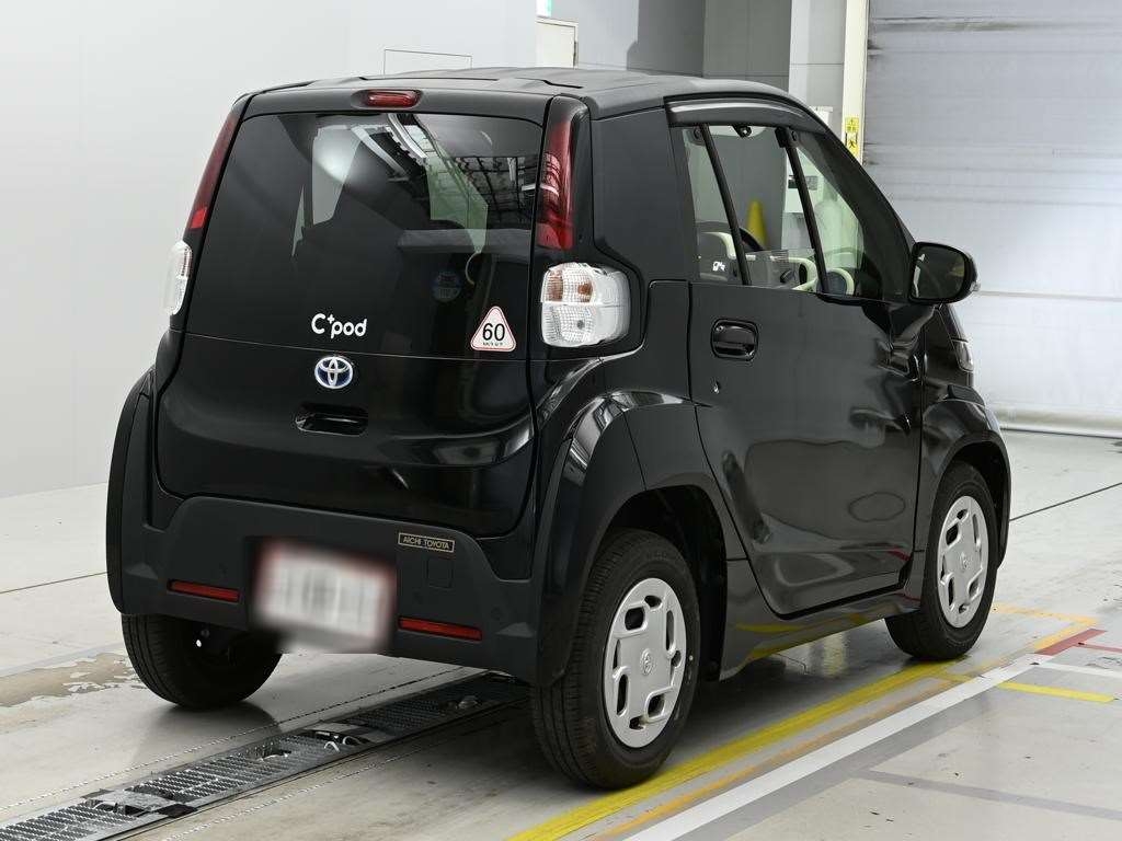 TOYOTA C+POD