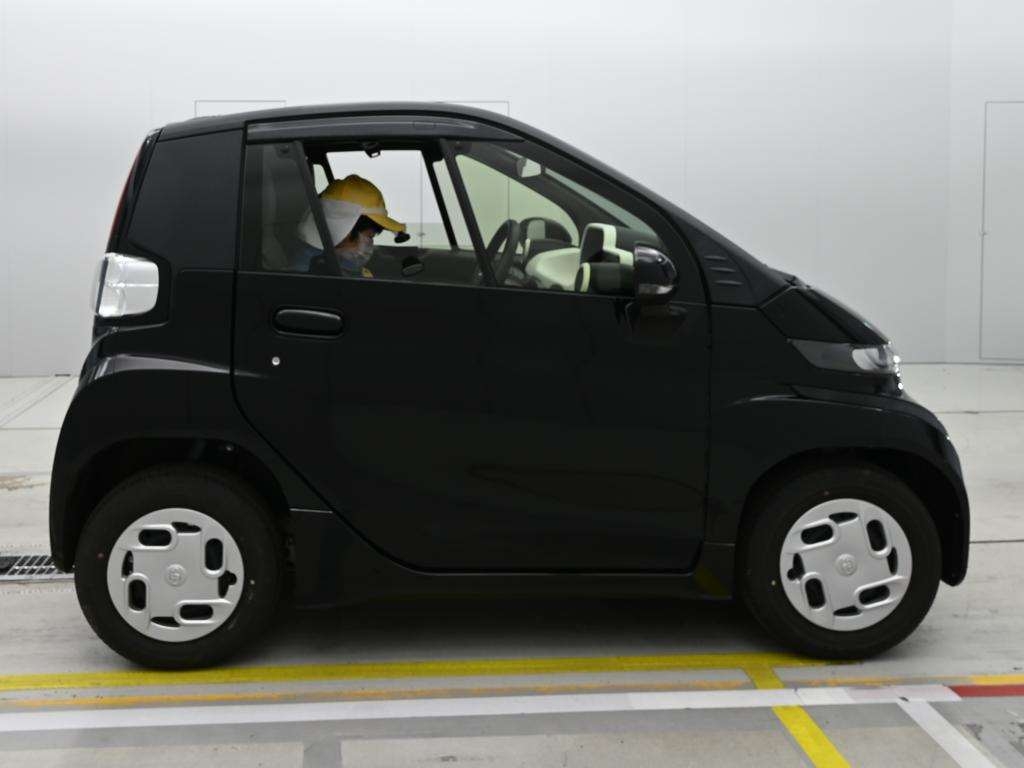 TOYOTA C+POD