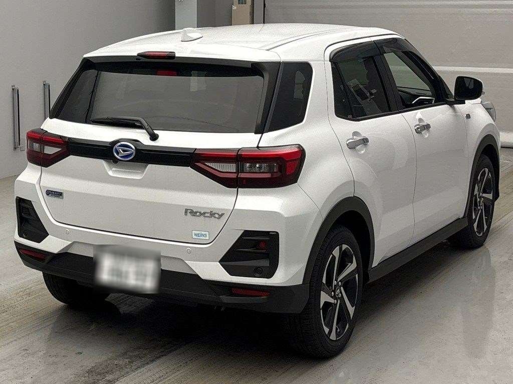 DAIHATSU ROCKY