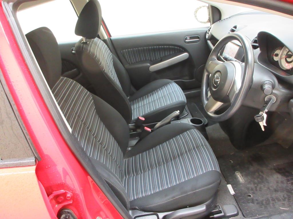 MAZDA DEMIO