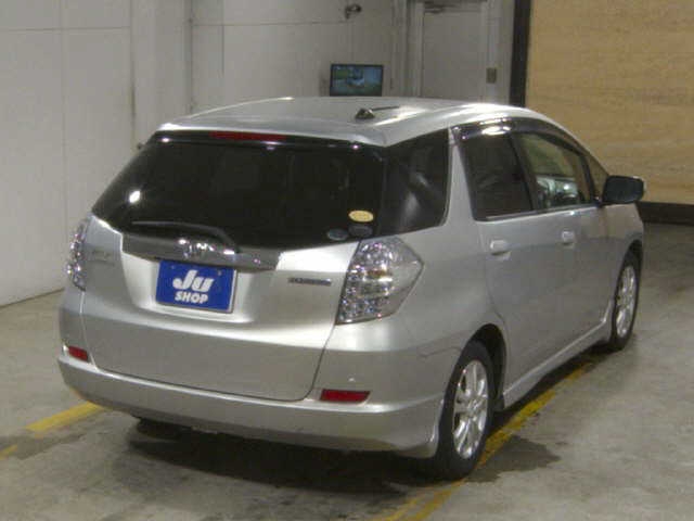 HONDA FIT SHUTTLE