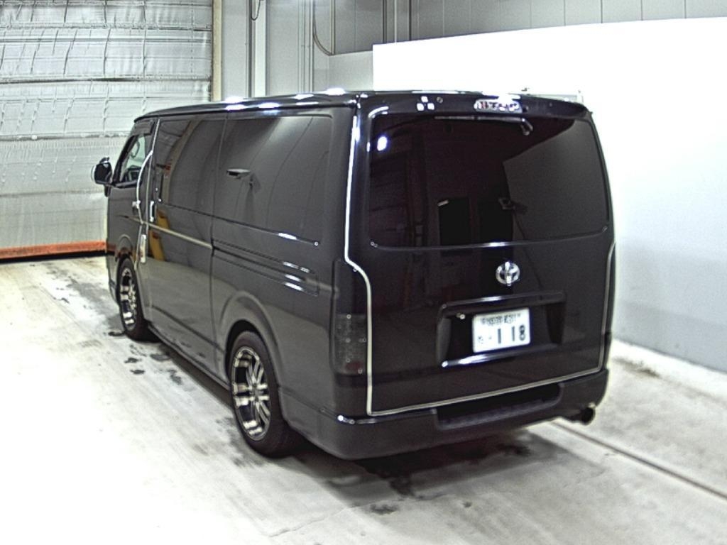 TOYOTA REGIUS ACE
