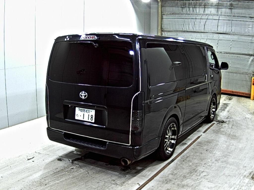 TOYOTA REGIUS ACE