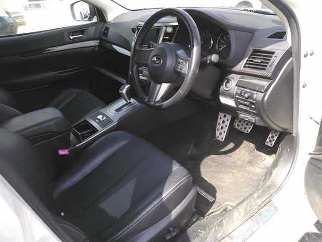 SUBARU LEGACY