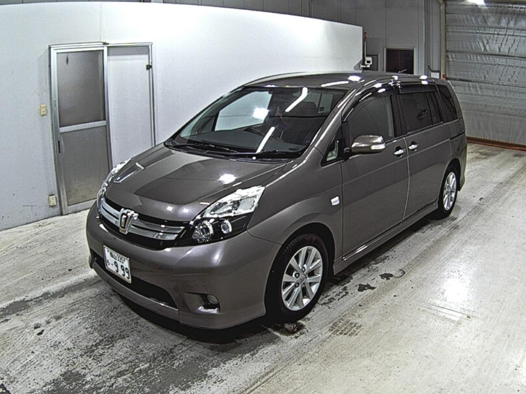 TOYOTA ISIS