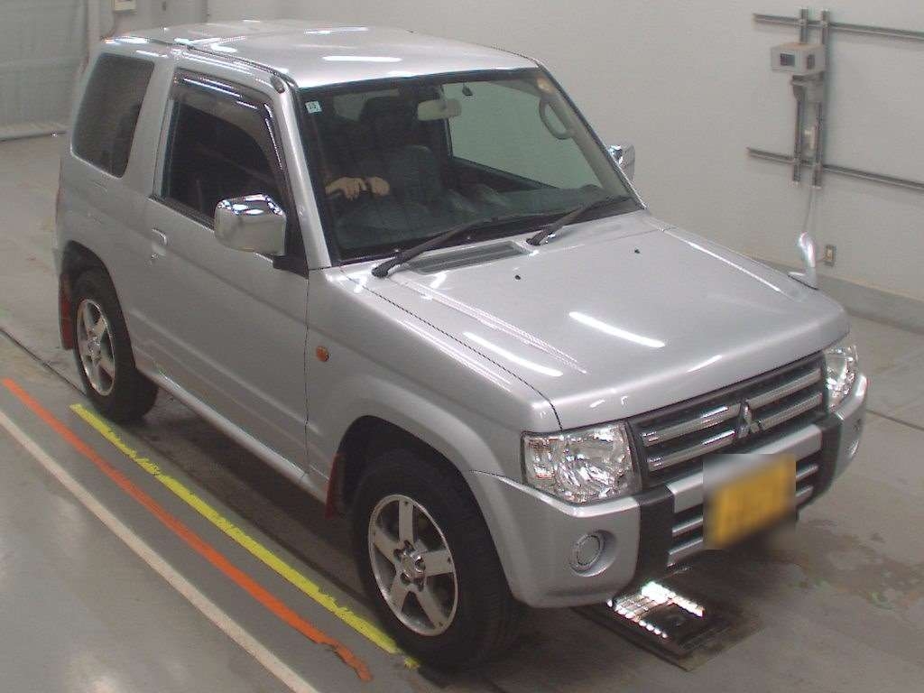 MITSUBISHI PAJERO MINI