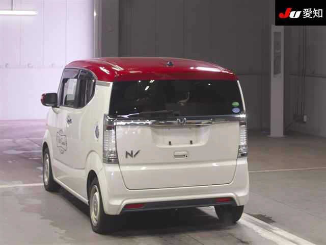 HONDA N-BOX SLASH