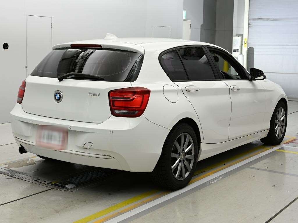 BMW 1-SERIES
