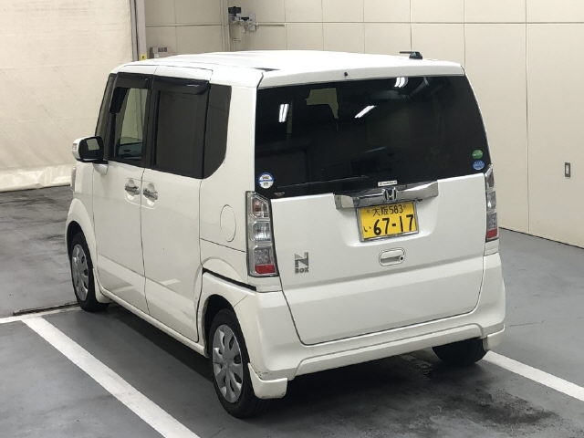 HONDA N-BOX