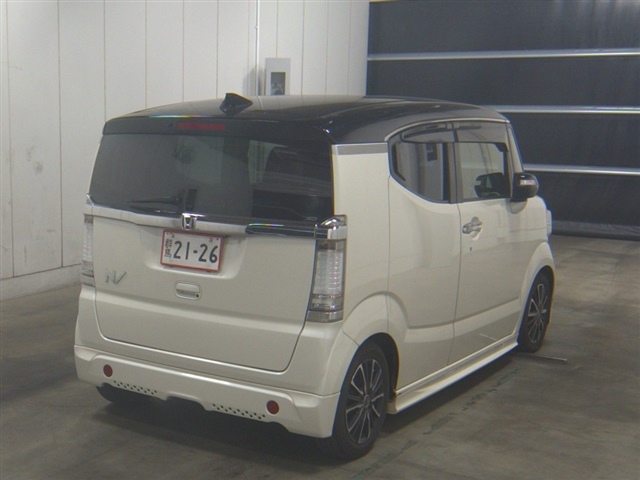 HONDA N-BOX SLASH