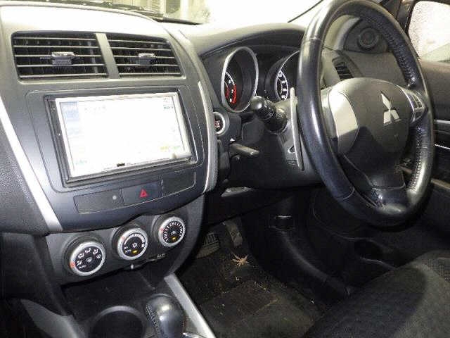 MITSUBISHI RVR
