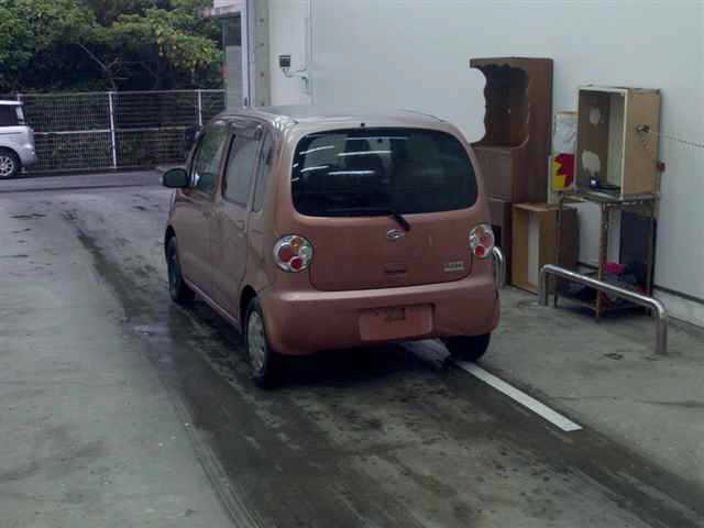 DAIHATSU MOVE LATTE