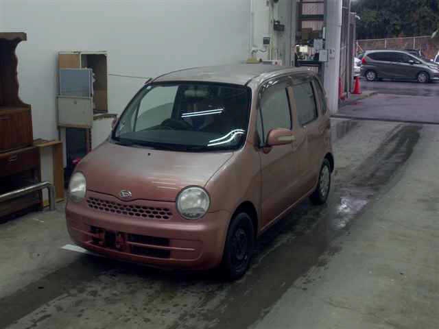 DAIHATSU MOVE LATTE