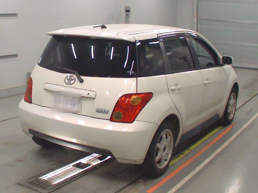 TOYOTA IST