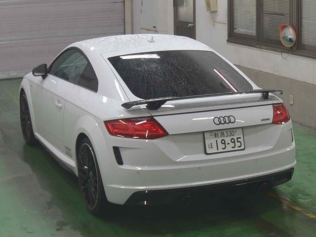 AUDI TT