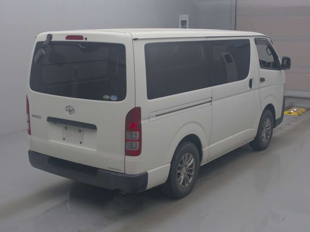 TOYOTA REGIUS ACE