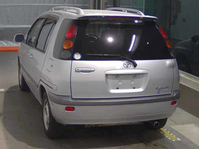 TOYOTA RAUM