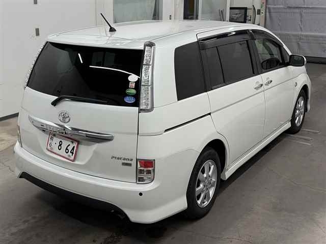TOYOTA ISIS
