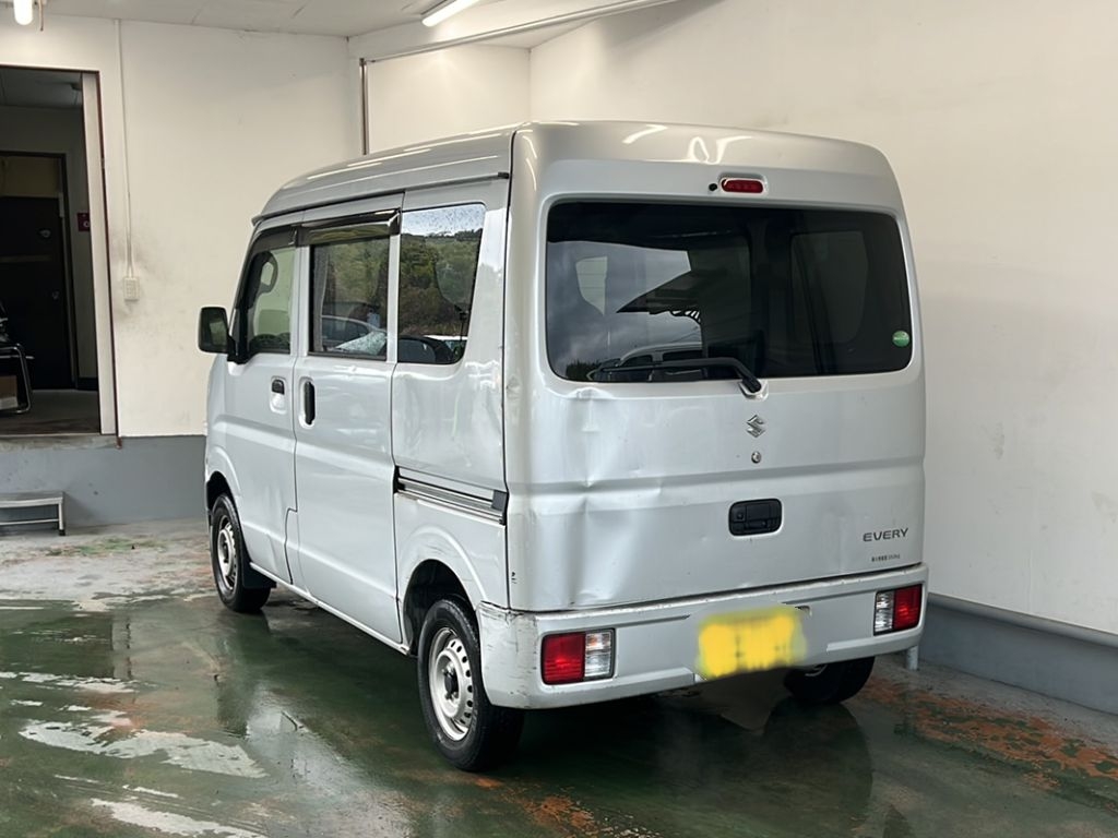 MITSUBISHI MINICAB