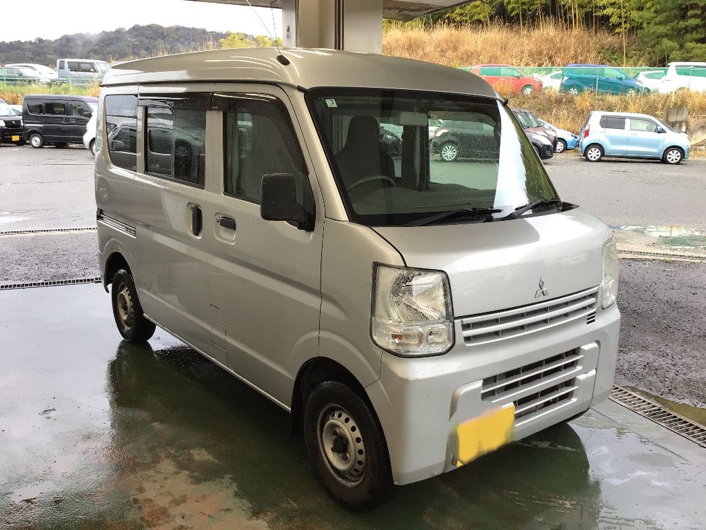 MITSUBISHI MINICAB
