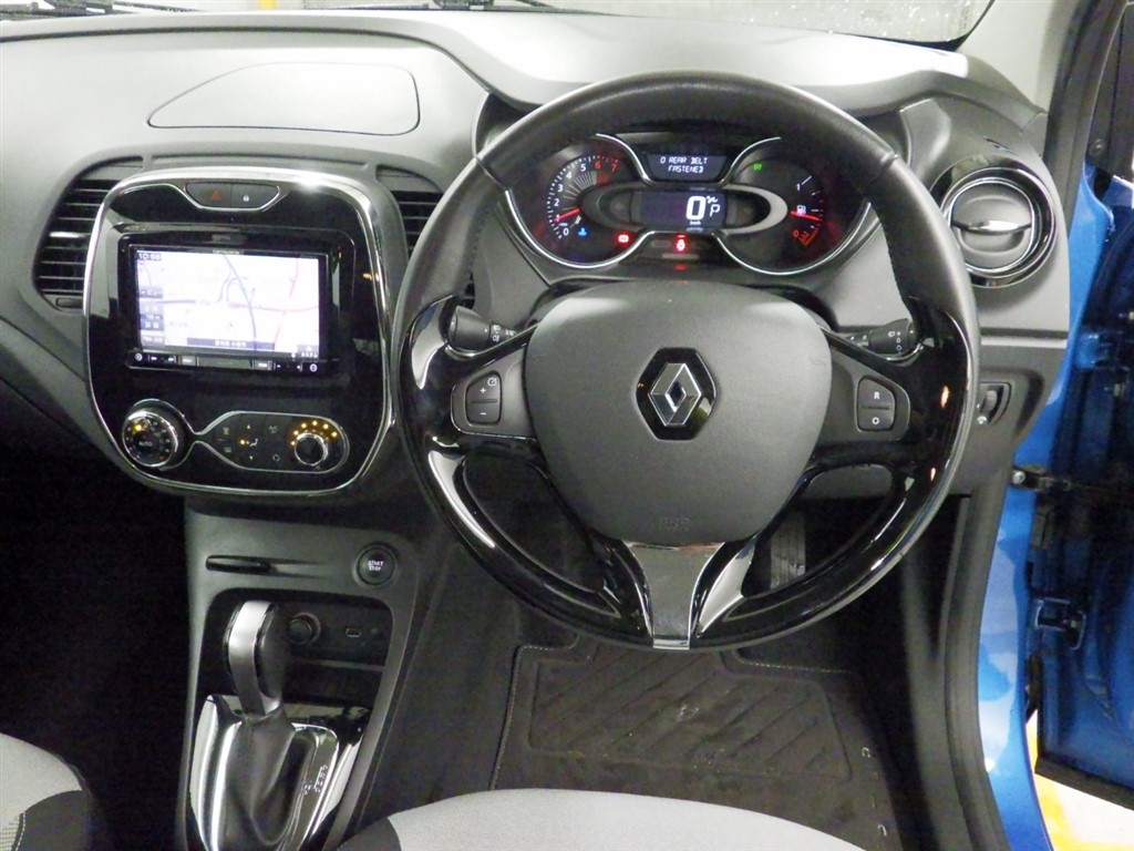 RENAULT CAPTUR