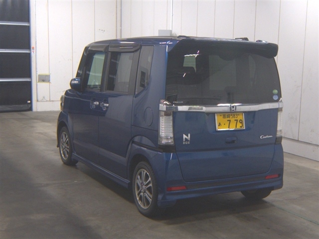 HONDA N-BOX+