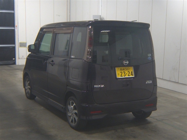 NISSAN ROOX