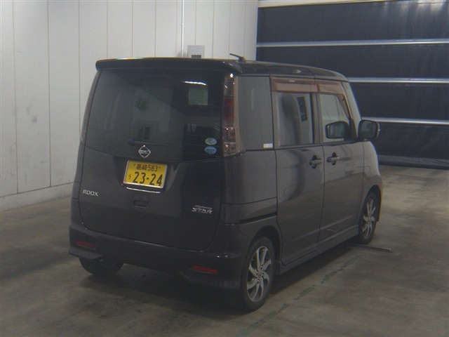 NISSAN ROOX