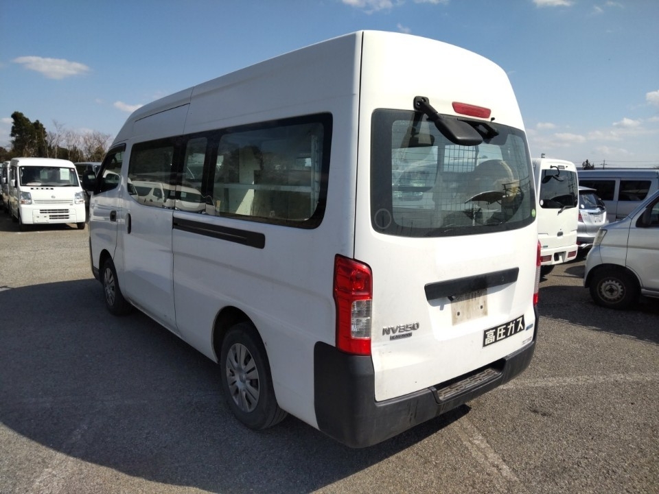 NISSAN NV350 CARAVAN