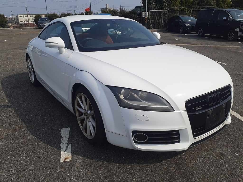 AUDI TT