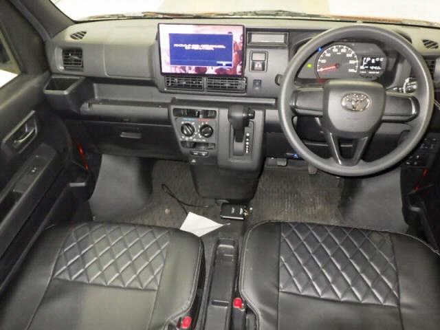 TOYOTA PIXIS VAN