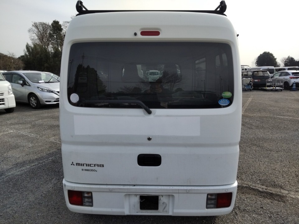 MITSUBISHI MINICAB