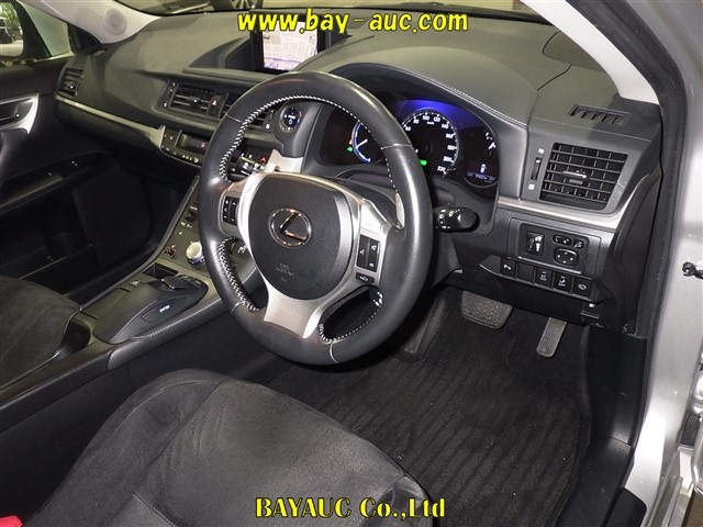 LEXUS CT200H