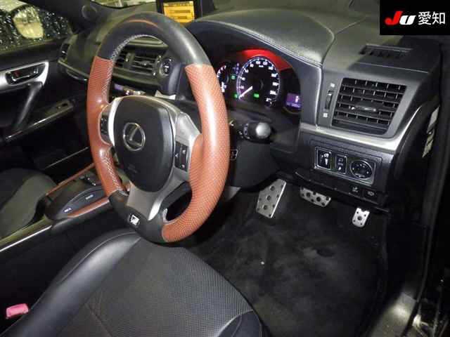LEXUS CT200H