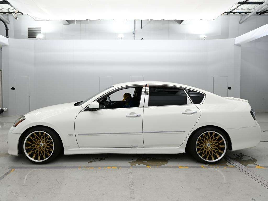 NISSAN FUGA