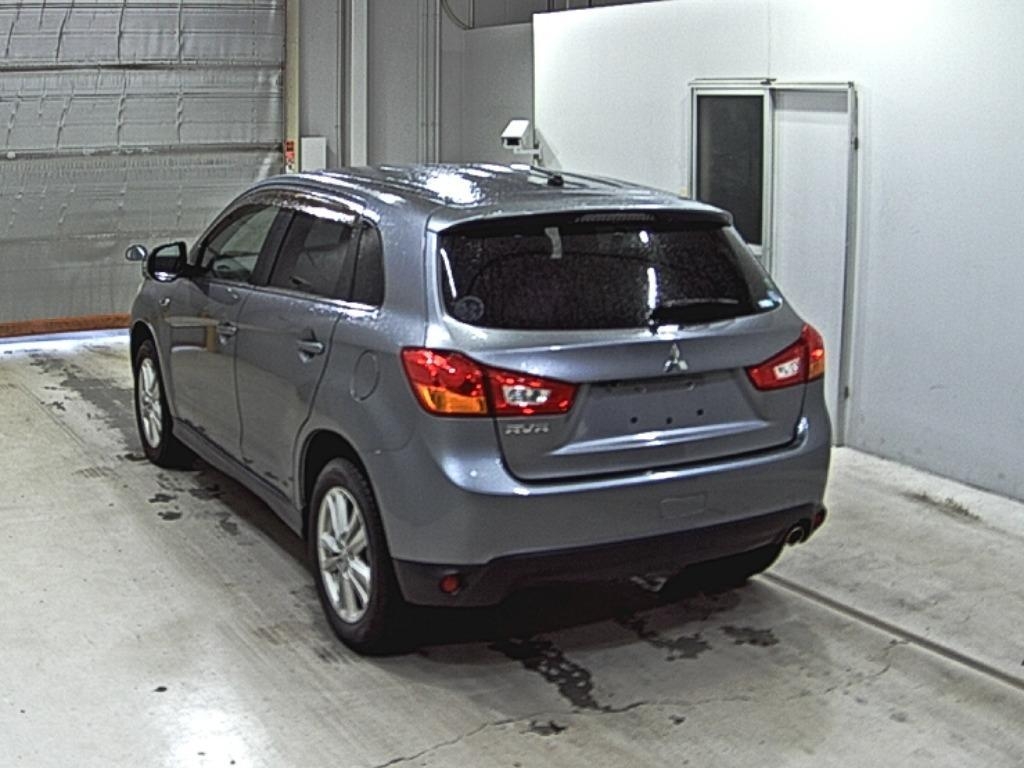 MITSUBISHI RVR