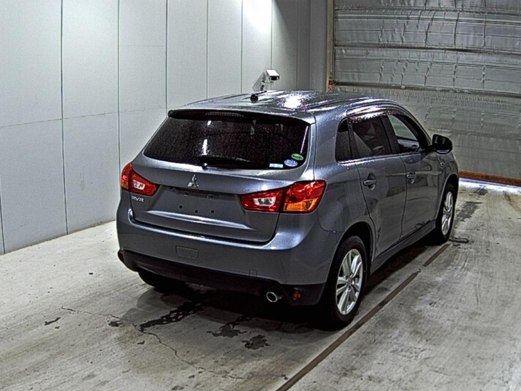 MITSUBISHI RVR