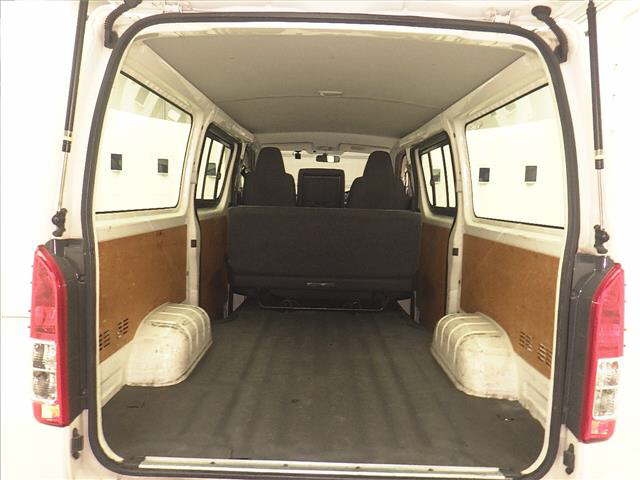 TOYOTA REGIUS ACE