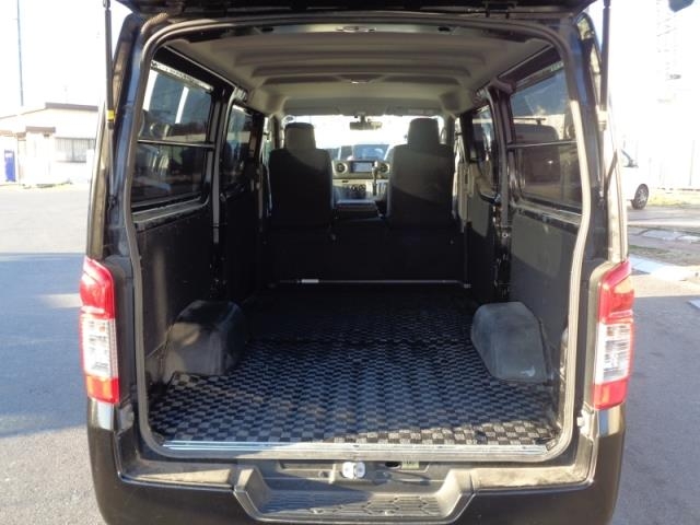 NISSAN NV350 CARAVAN
