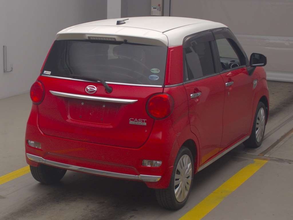 DAIHATSU CAST