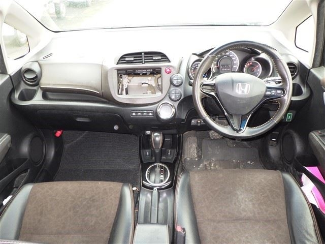 HONDA FIT SHUTTLE