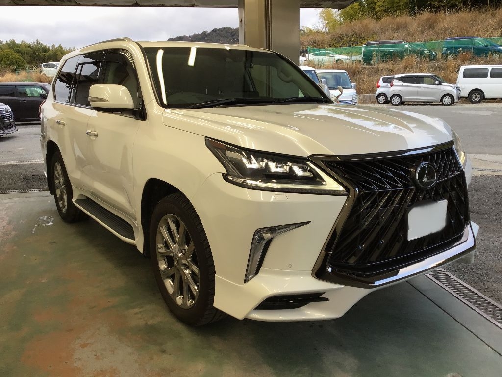 LEXUS LX570