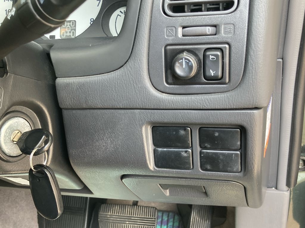 NISSAN TERRANO