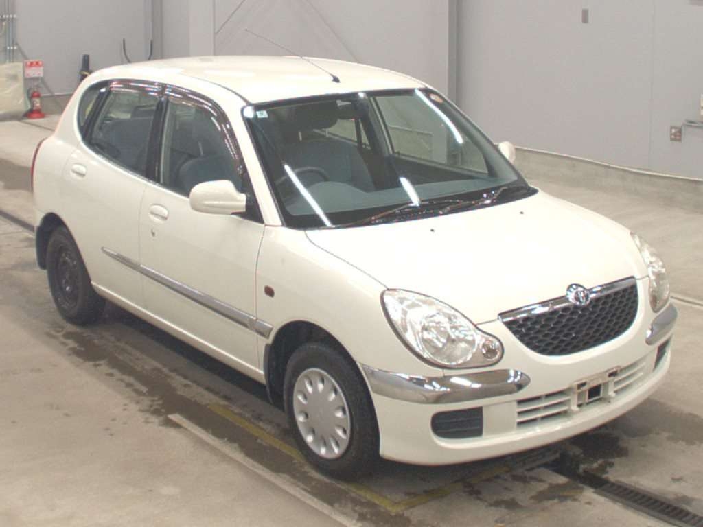 TOYOTA DUET