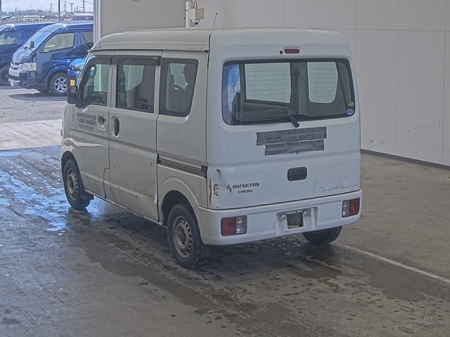 MITSUBISHI MINICAB
